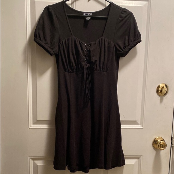 Hot Topic Dresses & Skirts - Black Short Sleeve Dress